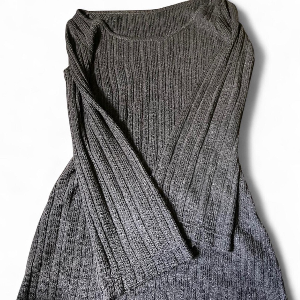 Elegant Gray Ribbed Knit Dress